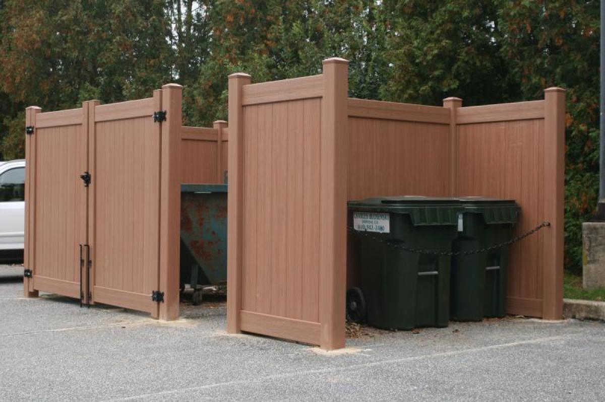vinyl fence commercial chainlink fence
